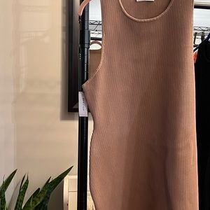 Aritzia Babaton size XL Brown
Sculpt Knit Racer Mini Dress